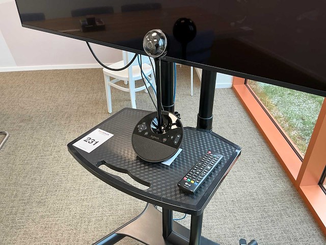 Lg 55ul3j-e 55” display signage op verrijdbare standaard - afbeelding 6 van  6