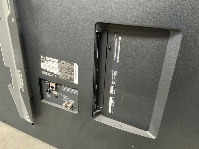 Lg 55ur640s9zd 55” signage tv - afbeelding 2 van  3