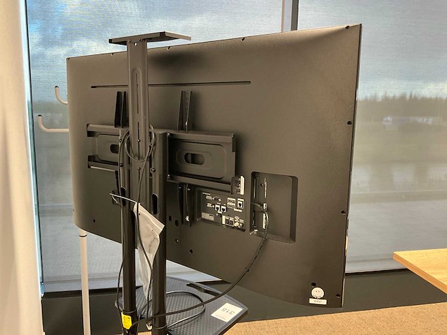 Lg 55us662h9zc 55” televisie - afbeelding 4 van  8