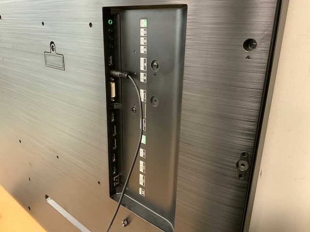 Lg (65uh5f-h) 65”, 3840x2160 (uhd) ips monitor - afbeelding 6 van  6