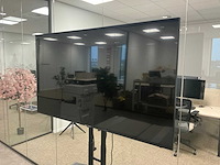 Lg 65ul3j-e 65” display signage op verrijdbare standaard - afbeelding 2 van  6