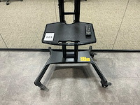 Lg 65ul3j-e 65” display signage op verrijdbare standaard - afbeelding 3 van  6