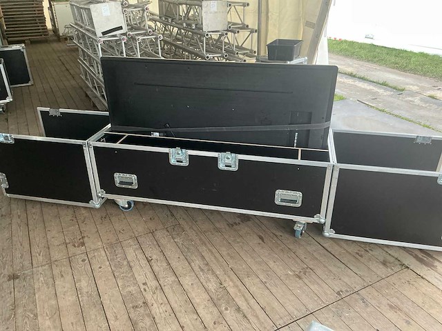 Lg display 65" (2x) - afbeelding 2 van  5