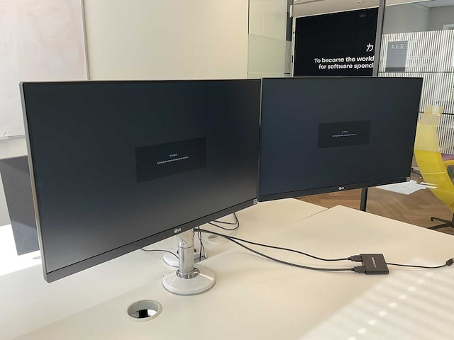 Lg, humanscale 24mk600m monitor (2x) - afbeelding 17 van  18
