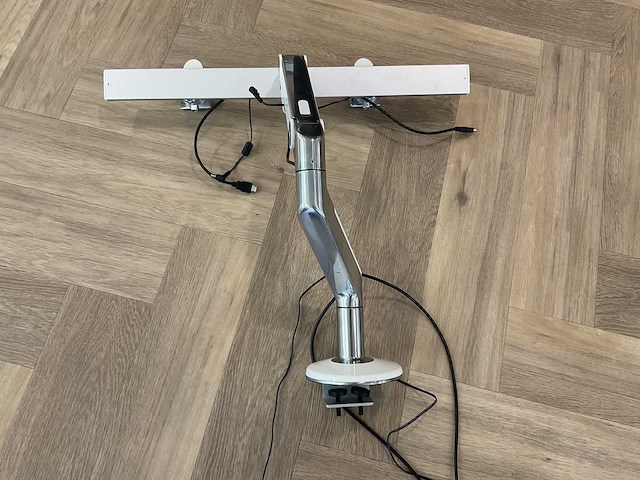 Lg, humanscale 24mk600m monitor (2x) - afbeelding 7 van  18