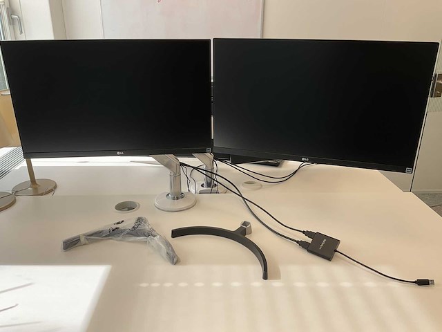 Lg, humanscale 24mk600m monitor (2x) - afbeelding 8 van  18