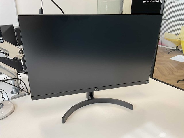 Lg, humanscale 24mk600m monitor (2x) - afbeelding 16 van  18