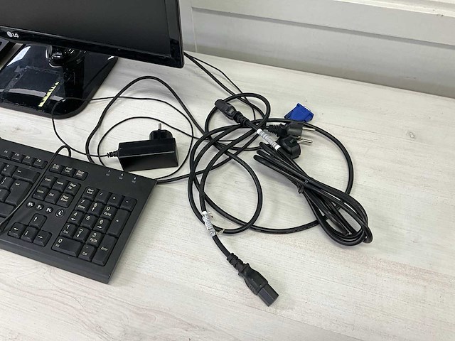 Lg monitor - afbeelding 3 van  4