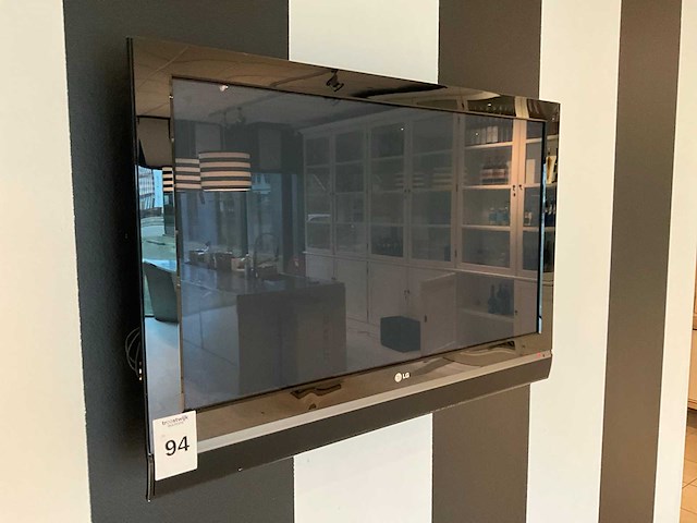 Lg televisie - afbeelding 2 van  2
