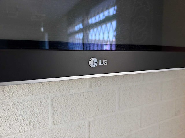 Lg televisie - afbeelding 2 van  3