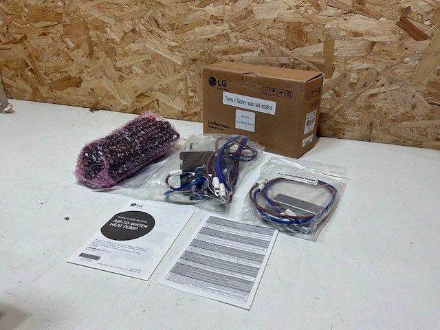 Lg therma v waterreservoir kit split 3-fase - phltc - afbeelding 1 van  16