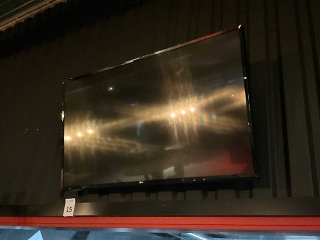 Lg uk6300plb 43” televisie - afbeelding 1 van  4