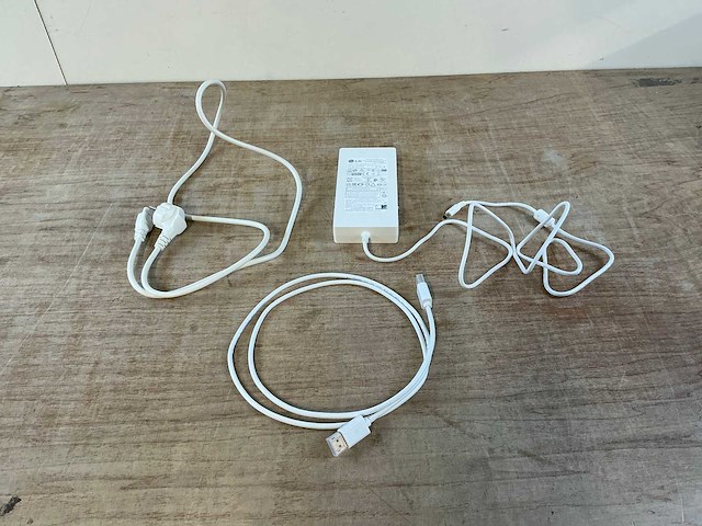 Lg ultrafine display 32uq850v proparquet monitor - afbeelding 8 van  10