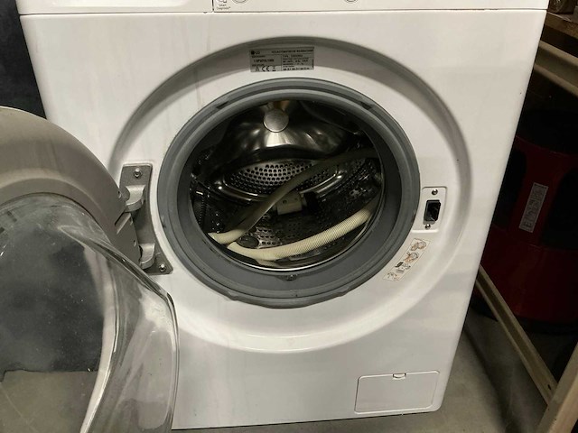 Lg wasmachine direct drive 8kg - afbeelding 1 van  4