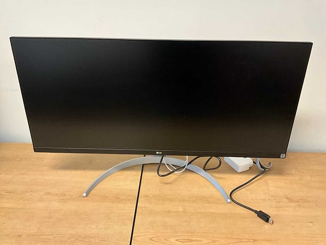 Lg/aoc monitor (3x) - afbeelding 9 van  10