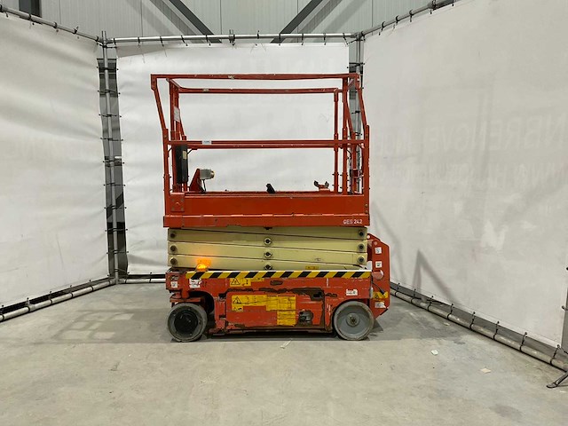 Lgmg - 2018 - ges 242 - hoogwerker - afbeelding 8 van  18