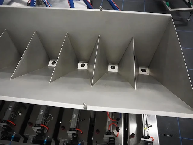Lh packaging bv - afbeelding 10 van  14