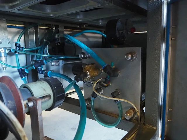 Lh packaging bv - afbeelding 13 van  23