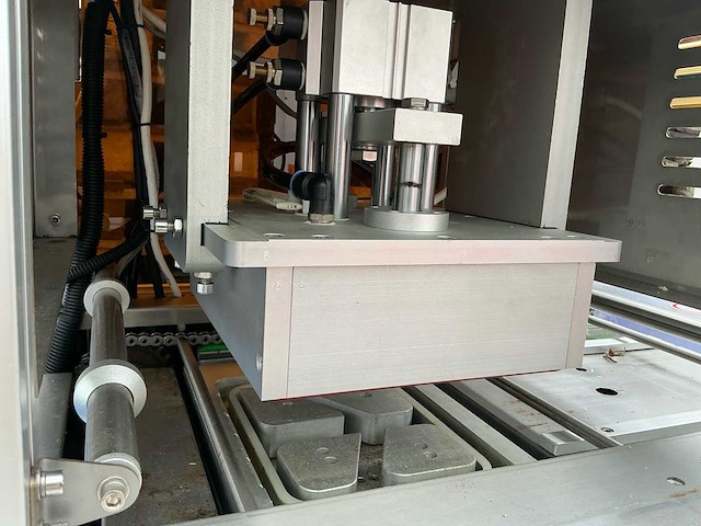 Lh packaging lh-280 verpakkingsmachine - afbeelding 6 van  14
