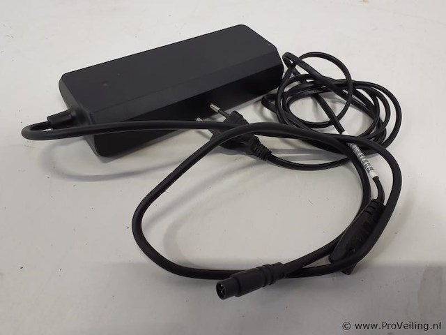 Li-ion acculader stc-8137lc - afbeelding 1 van  3