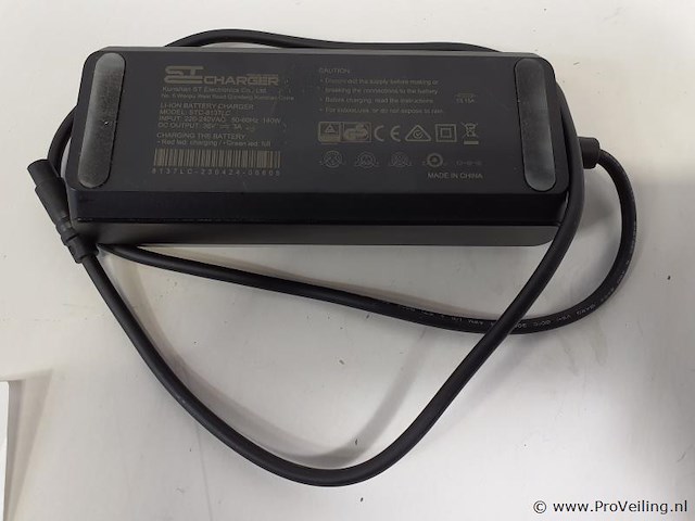 Li-ion acculader stc-8137lc - afbeelding 3 van  3