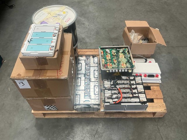 Li-po accu 3,5 volt 38,5wh (200x) - afbeelding 4 van  5