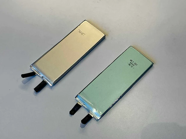 Li-po accu 3,5 volt 38,5wh (200x) - afbeelding 1 van  6
