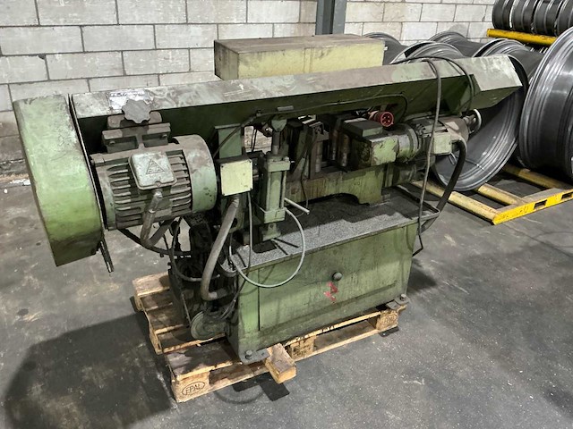 Lian feng horizontale lintzaagmachine - afbeelding 7 van  12