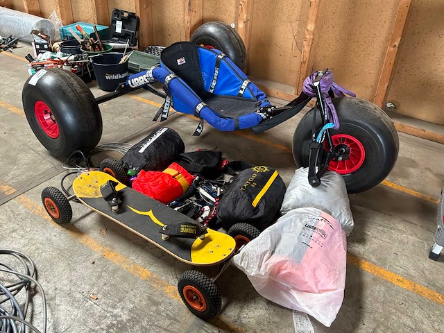 Libre powersails kite buggy met kites & accessoires - afbeelding 1 van  13