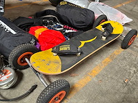 Libre powersails kite buggy met kites & accessoires - afbeelding 11 van  13