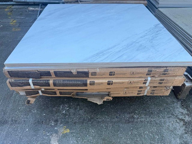 Lichte marmerlook tegels 60×60 cm – 5 pakken / ca. 7,20 m² - afbeelding 2 van  3