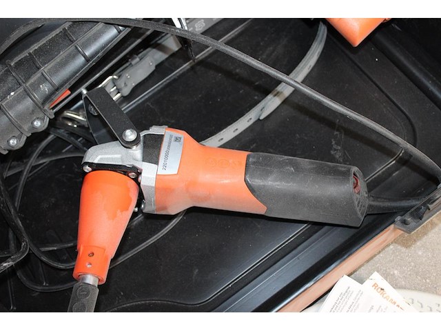 Lichtgewicht vlindermachine rokamat skate in koffer. - afbeelding 2 van  3