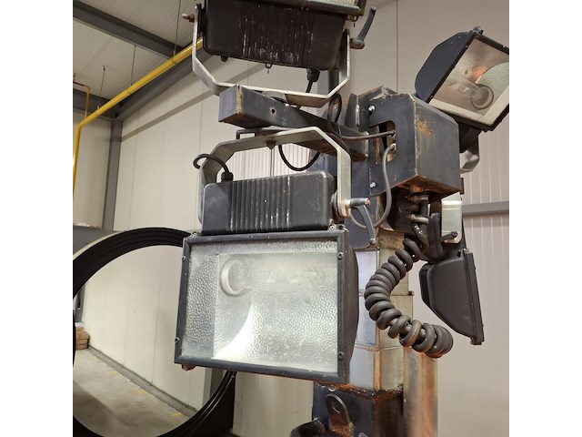 Lichtmast aggregaat, tower light, vb9, oranje, 2014 - afbeelding 5 van  40