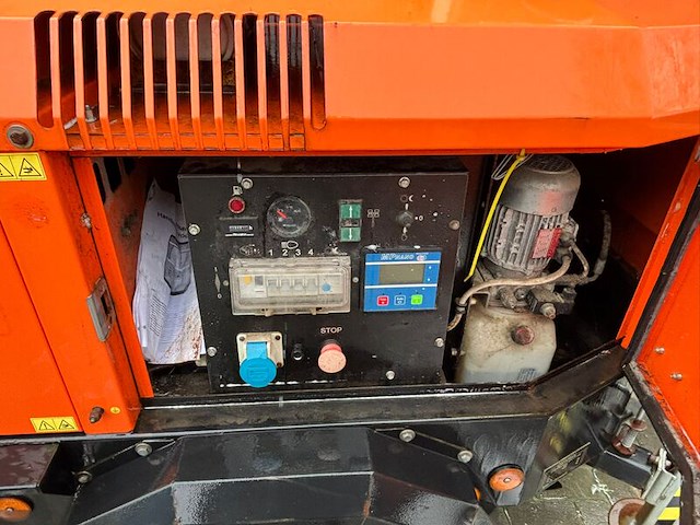 Lichtmast aggregaat, tower light, vb9, oranje, 2014 - afbeelding 32 van  40