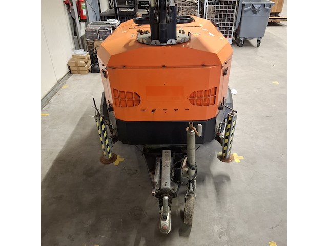 Lichtmast aggregaat, tower light, vb9, oranje, 2014 - afbeelding 23 van  40