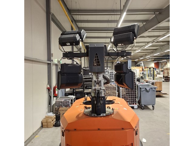 Lichtmast aggregaat, tower light, vb9, oranje, 2014 - afbeelding 34 van  40