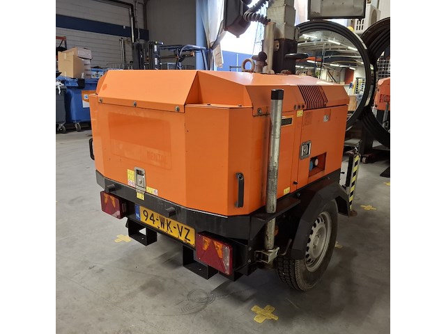 Lichtmast aggregaat, tower light, vb9, oranje, 2014 - afbeelding 37 van  40