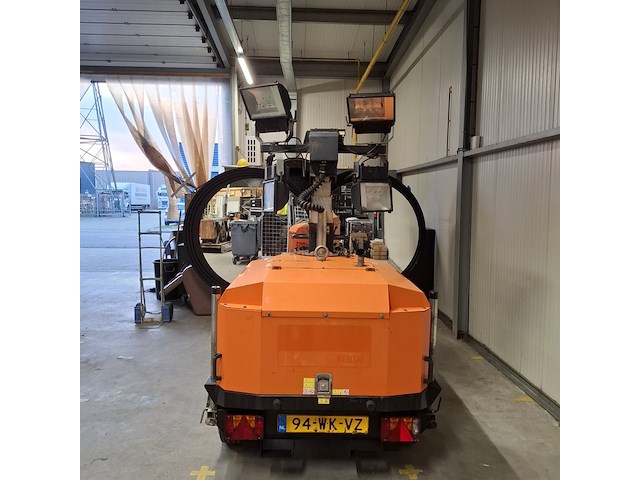 Lichtmast aggregaat, tower light, vb9, oranje, 2014 - afbeelding 38 van  40