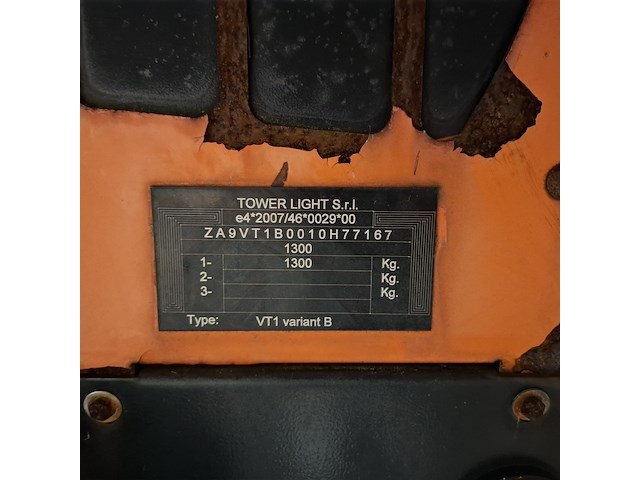 Lichtmast aggregaat, tower light, vt1, oranje, 2010 - afbeelding 17 van  38