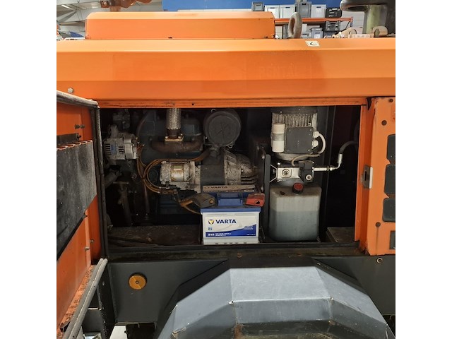 Lichtmast aggregaat, tower light, vt1, oranje, 2010 - afbeelding 16 van  38