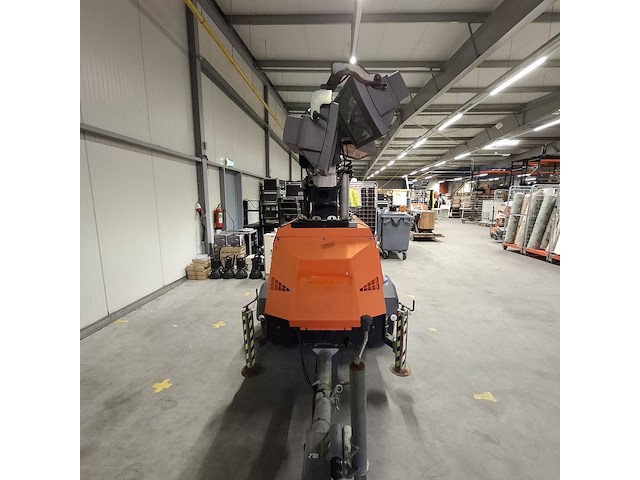 Lichtmast aggregaat, tower light, vt1, oranje, 2010 - afbeelding 23 van  38