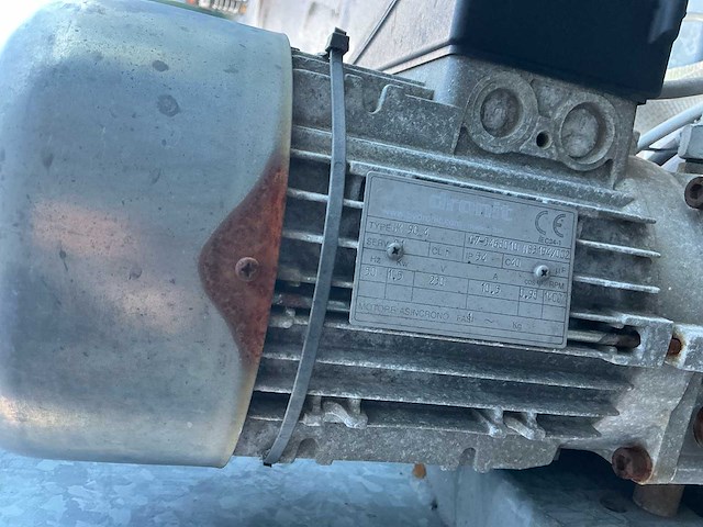 Lichtmast met 4 lampen - afbeelding 5 van  17