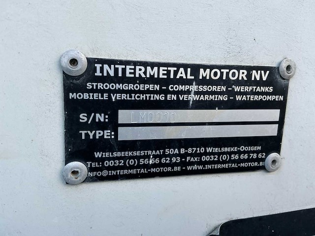 Lichtmast met 4 lampen - afbeelding 9 van  17