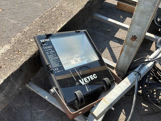 Lichtmast met bouwlamp (2x) - afbeelding 7 van  7