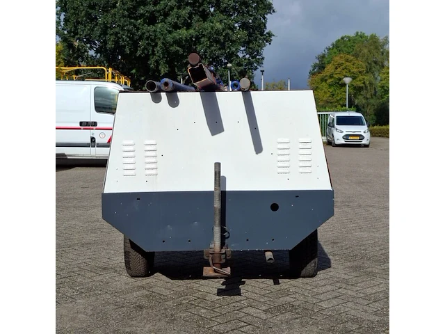 Lichtmast met generator, kubota, 1996 - afbeelding 20 van  25