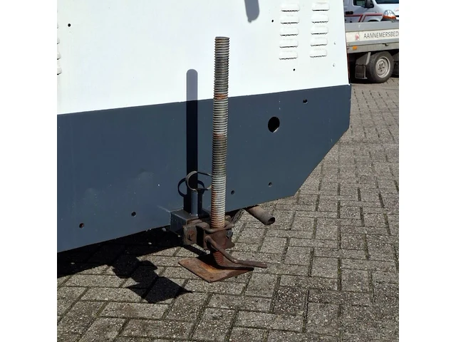Lichtmast met generator, kubota, 1996 - afbeelding 21 van  25