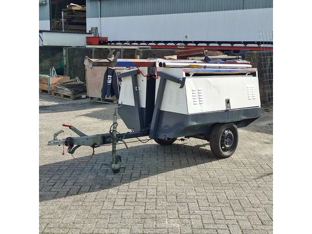 Lichtmast met generator, kubota, 1996 - afbeelding 24 van  25