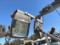 Lichtmast op betonnen voet - afbeelding 3 van  5