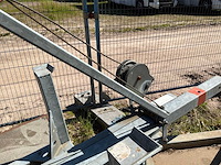 Lichtmast op betonnen voet - afbeelding 4 van  4