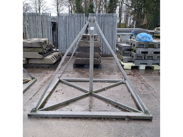 Lichtmastvoet - afbeelding 2 van  4